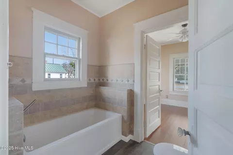 Bath - 902 Rice St, Hamlet, NC 28345 photo 2 of 3