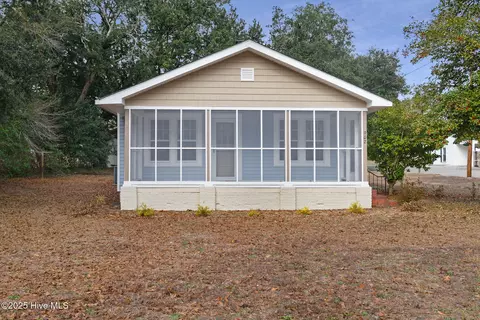 902 Rice St, Hamlet, NC 28345