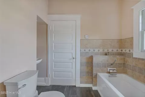 Bath - 902 Rice St, Hamlet, NC 28345 photo 3 of 3