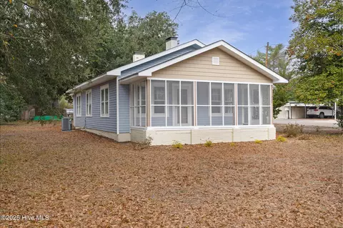 Exterior - 902 Rice St, Hamlet, NC 28345 photo 3 of 12