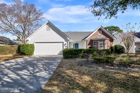 3709 New Holland Dr, Wilmington, NC 28412