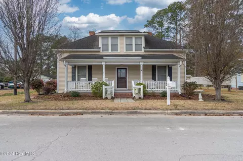 275 N Fifth St, Aurora, NC 27806