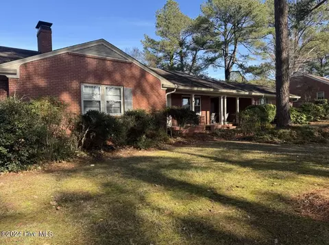 2006 Northern Blvd, Rocky Mount, NC 27804