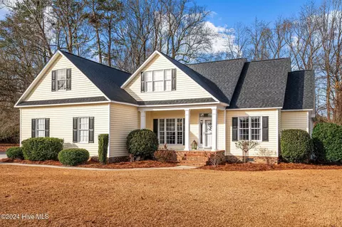 1927 Cherry Stone Ln, Greenville, NC 27858