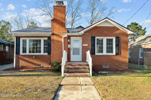 117 Reddick St, Williamston, NC 27892