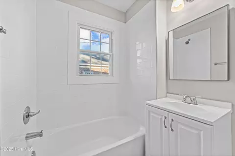 Bath - 117 Reddick St, Williamston, NC 27892 photo 1 of 2