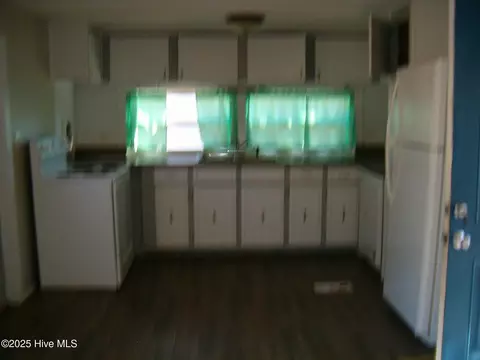 751 Driftwood Dr, Hampstead, NC 28443 photo 9