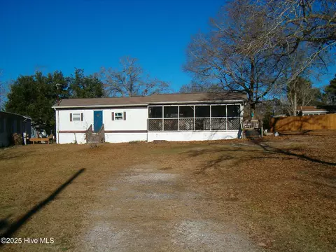 751 Driftwood Dr, Hampstead, NC 28443 photo 10