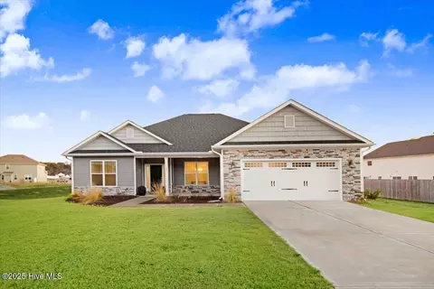 302 Plainfield Dr, Goldsboro, NC 27534