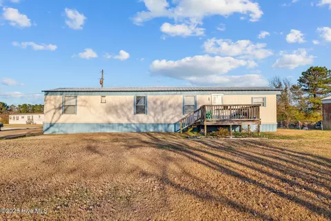 230 Drummer Kellum Rd, Jacksonville, NC 28546