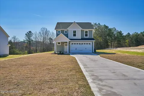1639 Reservation Rd, Aberdeen, NC 28315