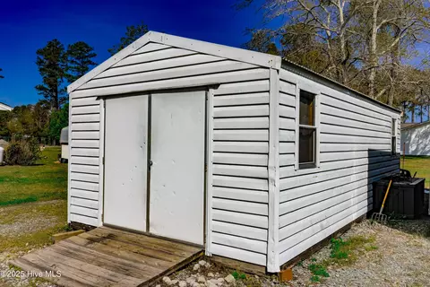 Other - 413 E Murphy St, Wallace, NC 28466 photo 8 of 9