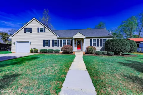 Other - 413 E Murphy St, Wallace, NC 28466 photo 2 of 9