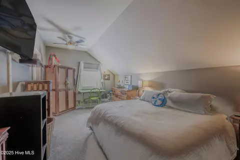 Bedroom - 413 E Murphy St, Wallace, NC 28466 photo 2 of 6