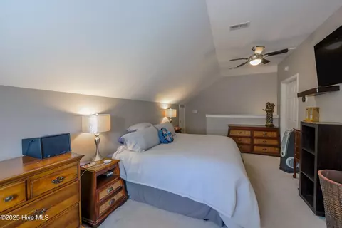 Bedroom - 413 E Murphy St, Wallace, NC 28466 photo 1 of 6