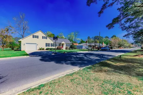 Other - 413 E Murphy St, Wallace, NC 28466 photo 7 of 9