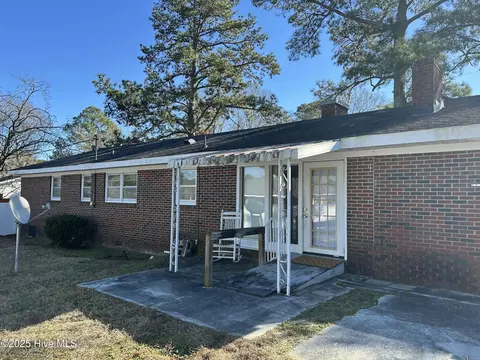 Exterior - 403 E Church St, Hookerton, NC 28538 photo 3 of 5