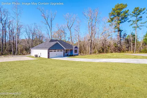 420 Windermere Rd, Hubert, NC 28539