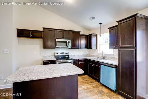 Kitchen - 420 Windermere Rd, Hubert, NC 28539 photo 1 of 2