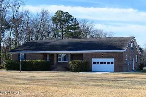 3826 Caratoke Hwy, Maple, NC 27956