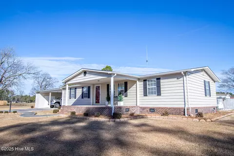 319 Moore St, Vanceboro, NC 28586
