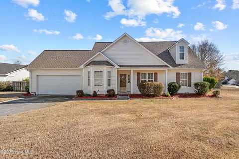 3000 Nevan Ln, Wilmington, NC 28405