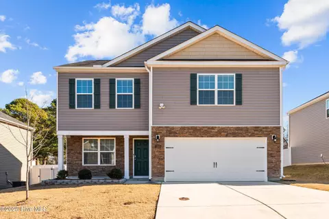 1233 Riverstone Dr, Greenville, NC 27858