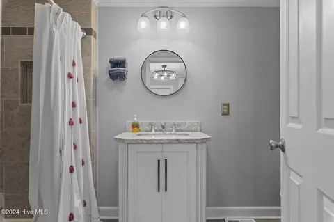 Bath - 125 Woods Rd, Pinehurst, NC 28374 photo 2 of 5