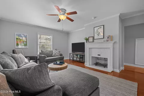 Living - 125 Woods Rd, Pinehurst, NC 28374 photo 1 of 2