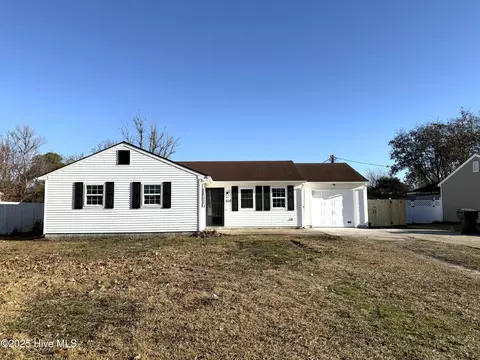 208 Murdoch Rd, Newport, NC 28570