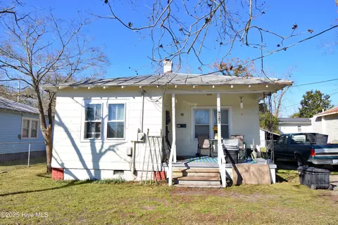 806 Contentnea Ave, New Bern, NC 28560