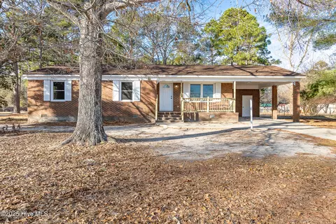 1140 S Asbury Church Rd, Washington, NC 27889
