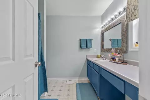 Bath - 118 Byrum Run, Hubert, NC 28539 photo 2 of 3