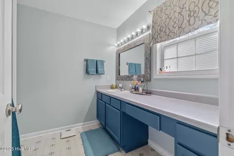 Bath - 118 Byrum Run, Hubert, NC 28539 photo 3 of 3