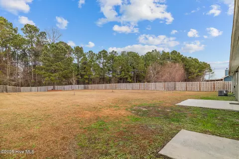 Exterior - 118 Byrum Run, Hubert, NC 28539 photo 3 of 7