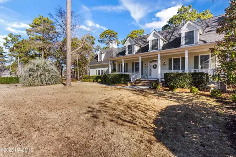 486 Emerald Valley Dr, Shallotte, NC 28470