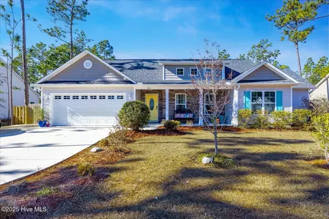 820 Eden Dr, Southport, NC 28461