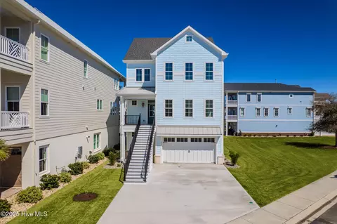 224 Back St, Newport, NC 28570