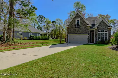 111 Gulley Ct, Sunset Beach, NC 28468