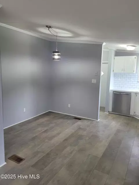 791 Tracy Rd, Deep Run, NC 28525 photo 5