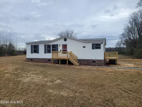 791 Tracy Rd, Deep Run, NC 28525