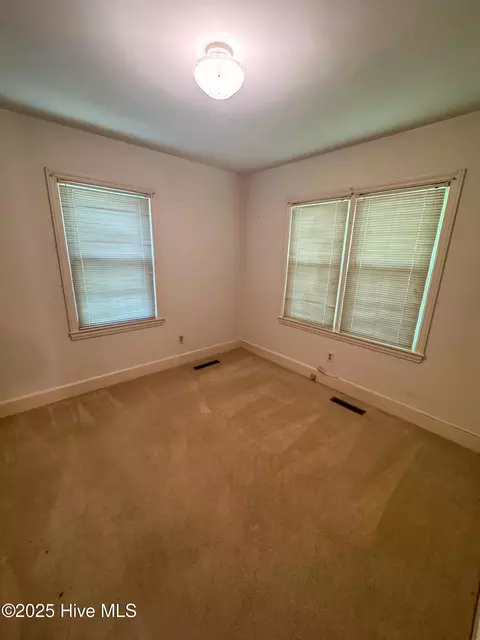 Bedroom - 4237 Washington St, Ayden, NC 28513 photo 3 of 5