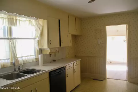 Kitchen - 4237 Washington St, Ayden, NC 28513 photo 2 of 2