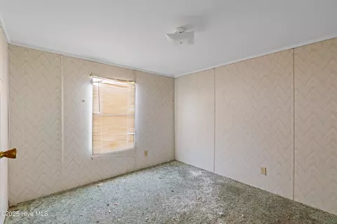 212 Mccullen St, Mount Olive, NC 28365 photo 9