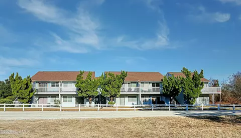 39 Roberts Rd #4, Hampstead, NC 28443