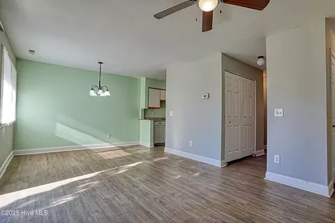 39 Roberts Rd #4, Hampstead, NC 28443 photo 4
