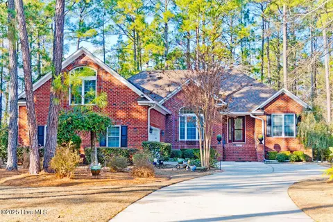 2057 Royal Pines Dr, New Bern, NC 28560