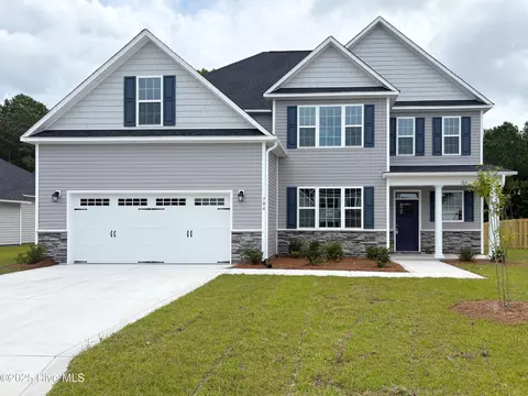 704 Ellabond St, Sneads Ferry, NC 28460