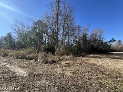 383 Ocean Hwy E, Supply, NC 28462