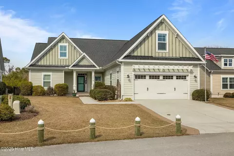 105 Bogue Harbor Ct, Newport, NC 28570